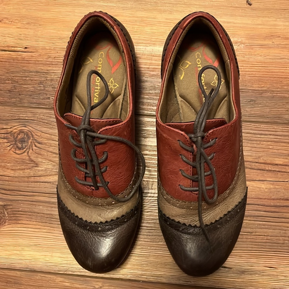 Gorgeous Comfortiva Tri-Color Leather Oxfords/ Lace-Ups: Rust, Tan, Brown